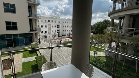 Oxford & Glenhove - 114 & 116 Oxford & Glenhove, Rosebank - Suite 15 - 315m² (12)